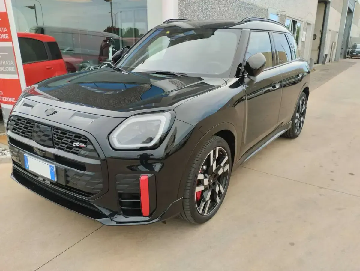Usata Mini John Cooper Works Countryman 300 CV (220 kW) 2024 Nero SUV