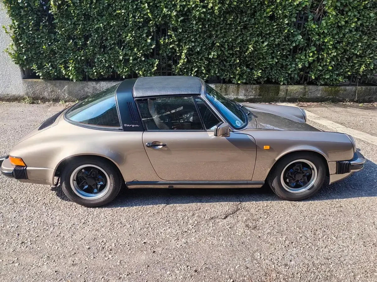 Usata Porsche 930 204 CV (150 kW) 1983 Cabrio