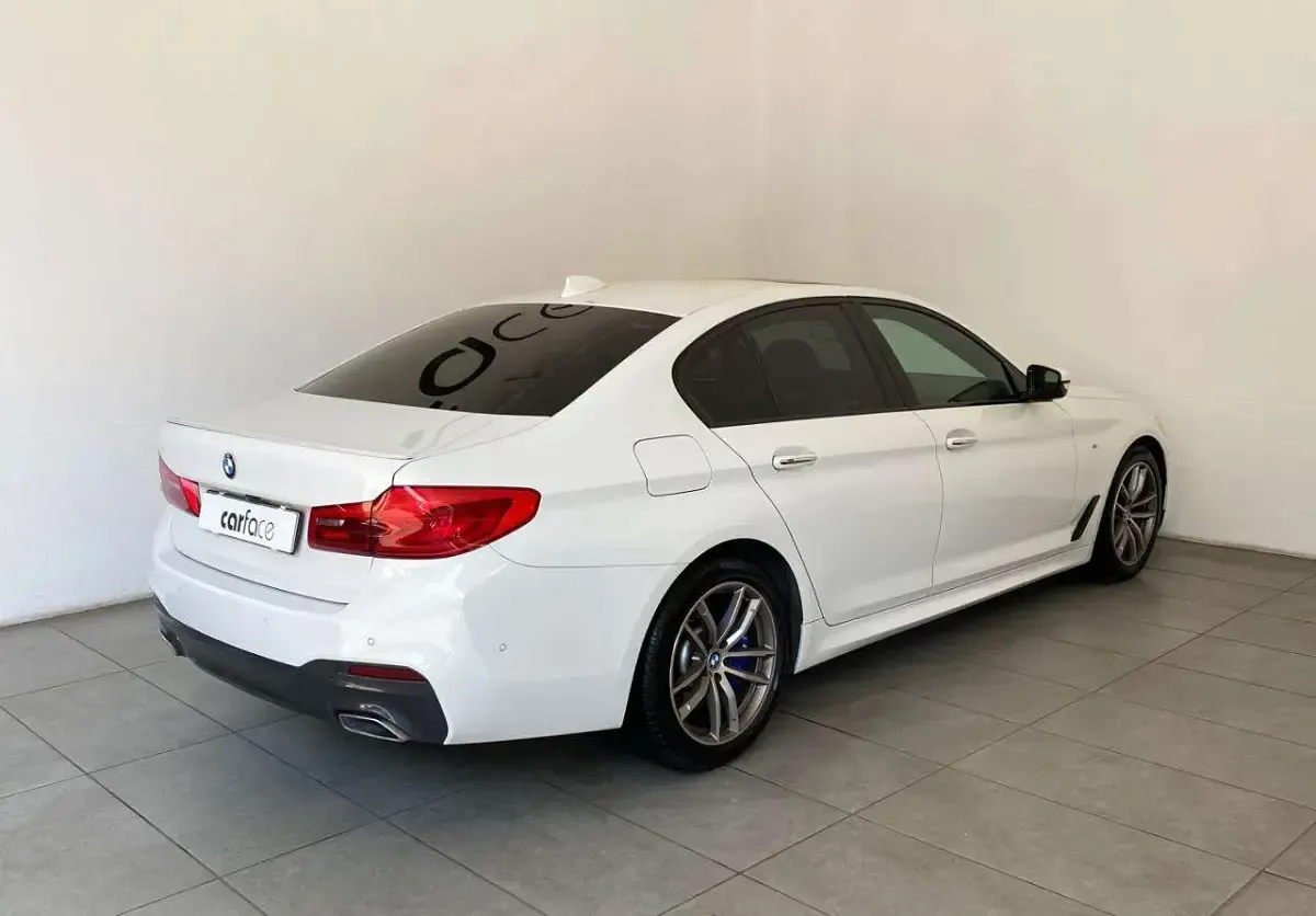 Usata BMW 520 M Sport 190 CV (139 kW) 2018 Bianco pastello Berlina