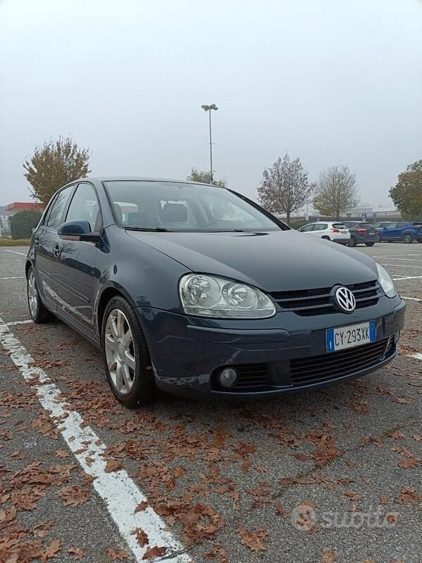 Usata 2005 VW Golf V Due volumi | 1700 € (Super prezzo) - Immagine 1/4