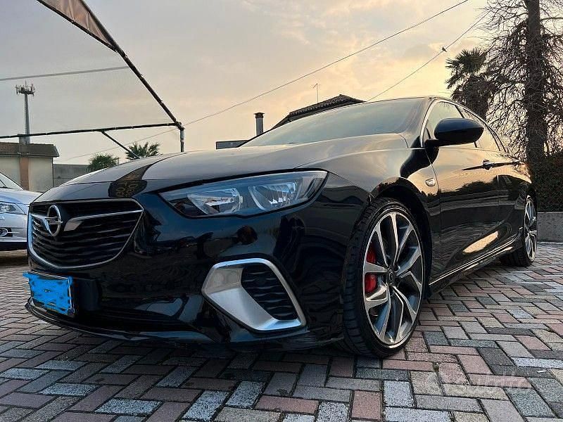 Usata Opel Insignia 210 CV (154 kW) 2019 Nero Berlina