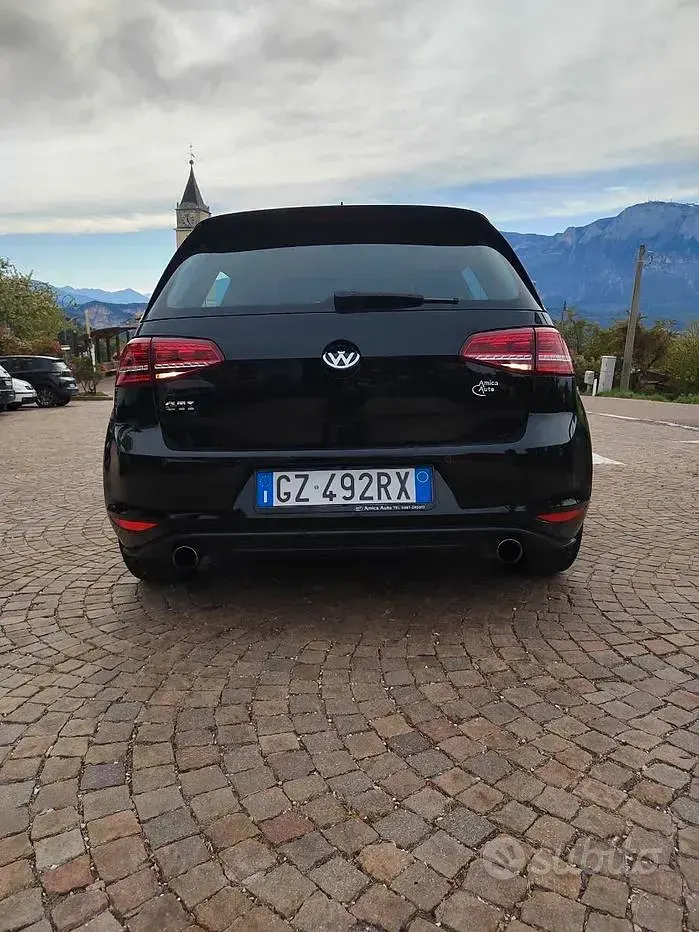 Usata VW Golf VII GTI 265 CV (194 kW) 2016 Nero Berlina