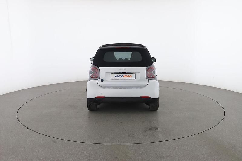 Usata Smart ForTwo Electric Drive Pulse 60 kW (82 CV) 2023 Bianco Cabrio