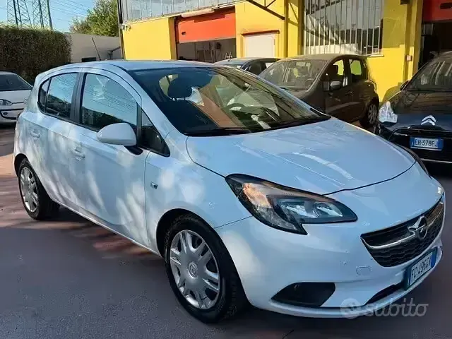Usado Opel Corsa Cosmo 90 CV (66 kW) 2016 Blanco Utilitario