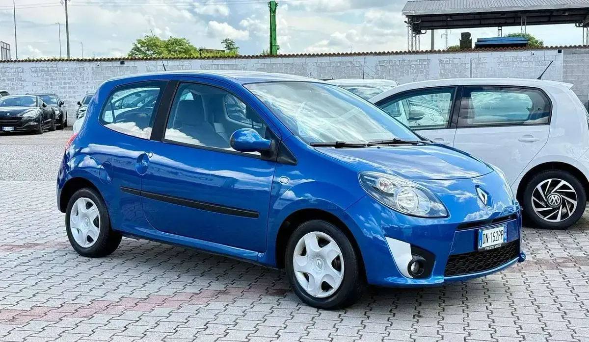 Usata Renault Twingo Privilege 76 CV (55 kW) 2008 Blu/azzurro Utilitaria