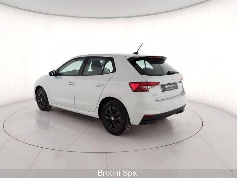 Usata Skoda Fabia 80 CV (58 kW) 2024 Bianco metallizzato Utilitaria