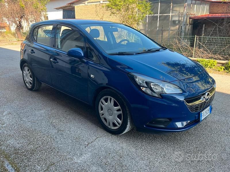 Usata Opel Corsa 2019 Blu Utilitaria
