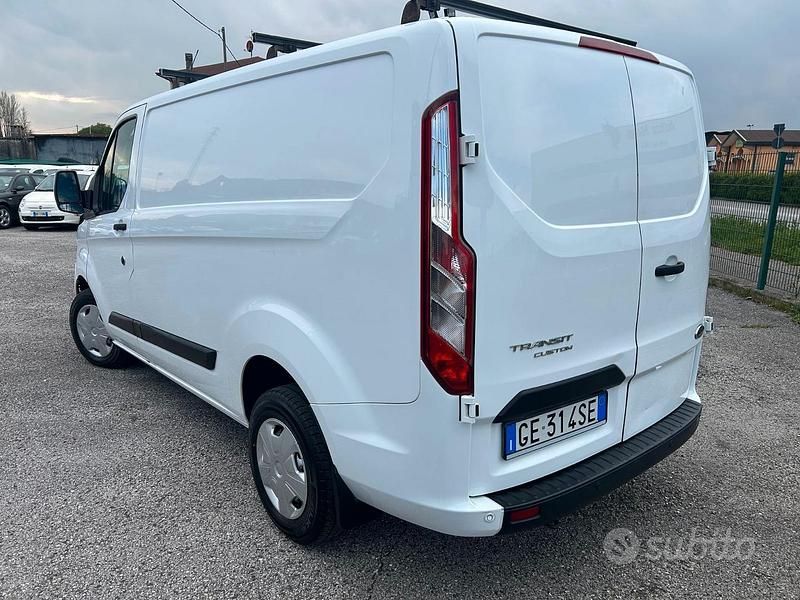 Usata Ford Transit Custom 130 CV (95 kW) 2021 Bianco Berlina