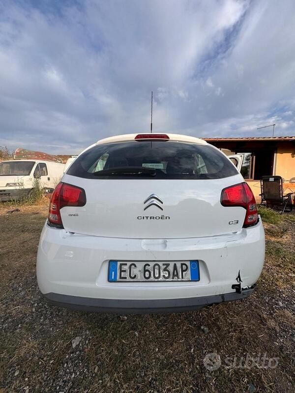 Gebraucht Citroën C3 60 PS (44 kW) 2011 Weiß Kleinwagen