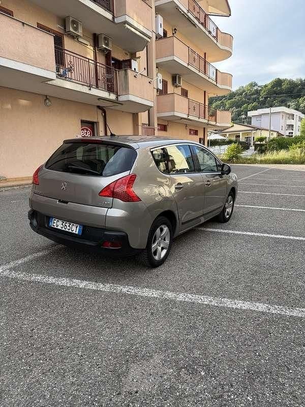 Usata Peugeot 3008 Active 111 CV (81 kW) 2011 Station wagon