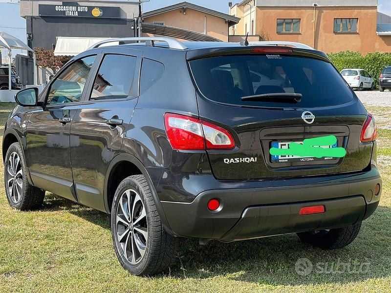 Usata Nissan Qashqai N-TEC 106 CV (77 kW) 2012 Nero SUV