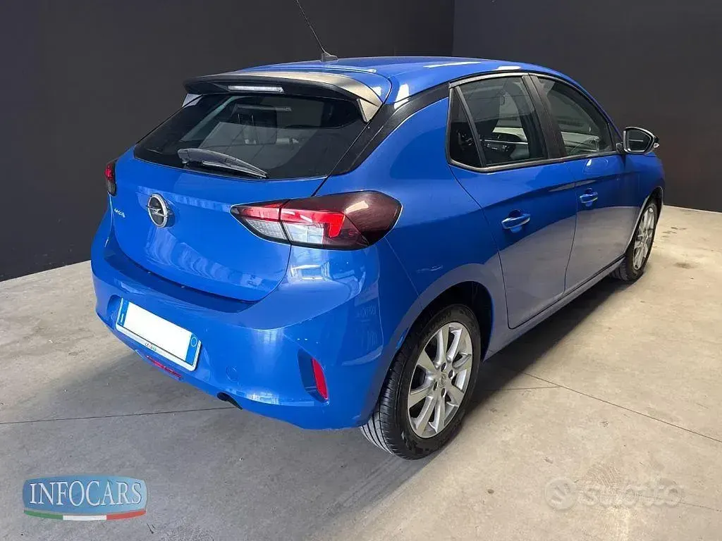 Usata Opel Corsa Edition 75 CV (55 kW) 2023 Blu metallizzato Utilitaria