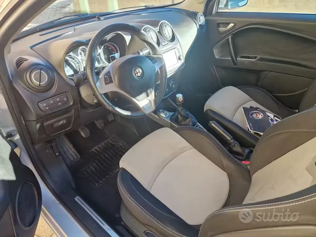 Usata Alfa Romeo MiTo Distinctive 85 CV (62 kW) 2014 Grigio Utilitaria
