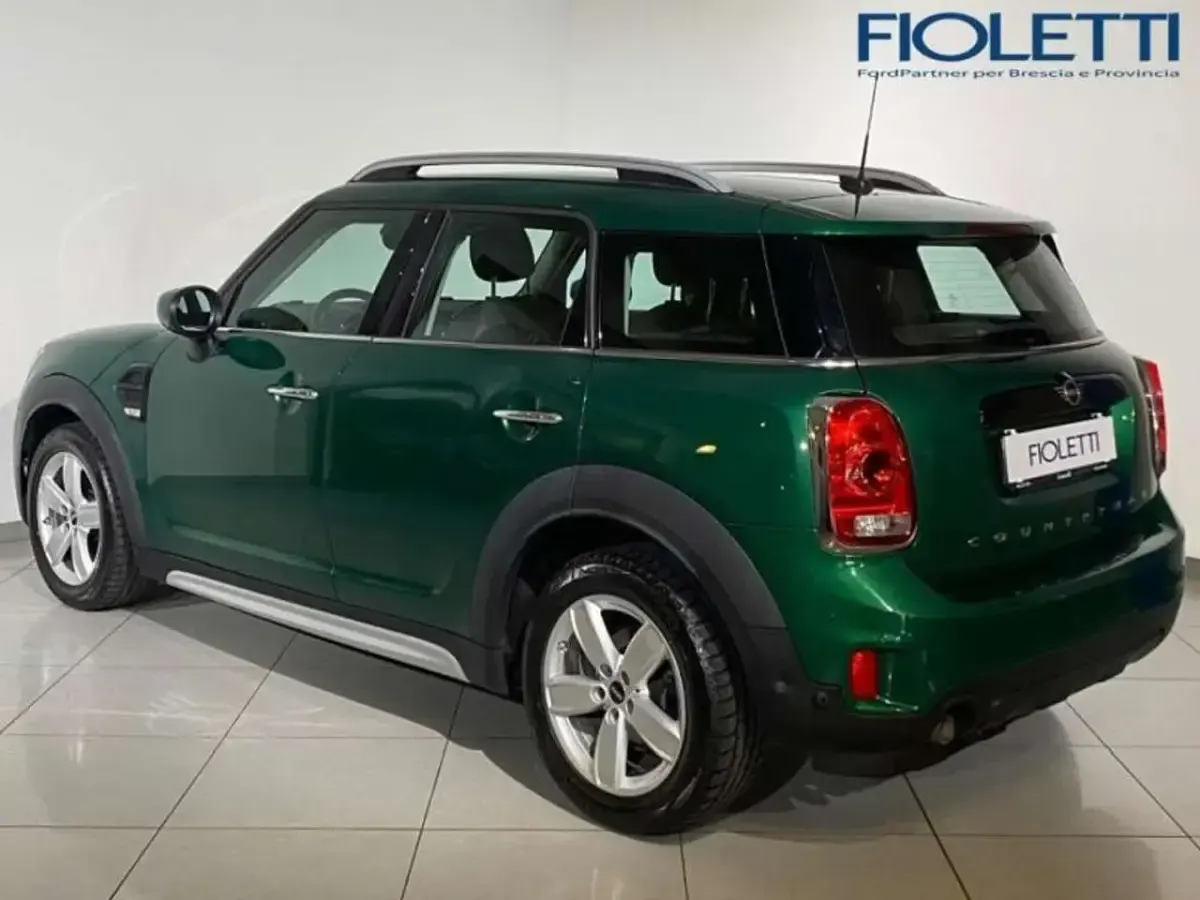 Usata Mini One D Countryman Business 116 CV (85 kW) 2019 Verde SUV
