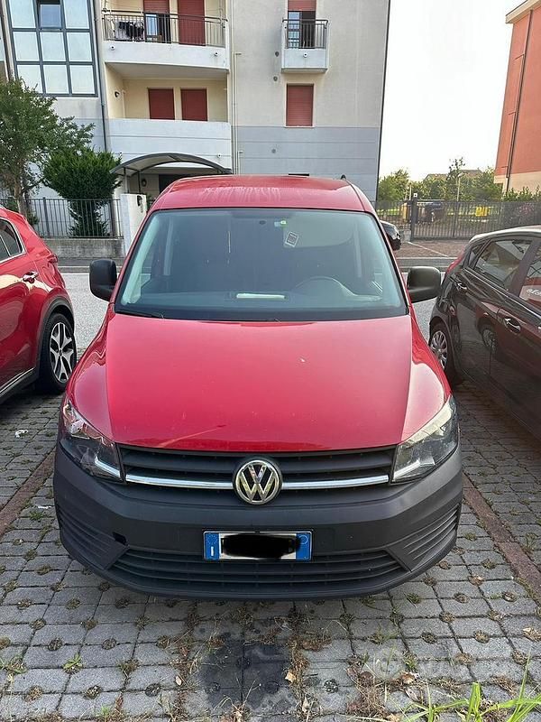 Usata VW Caddy 102 CV (75 kW) 2017 Monovolume