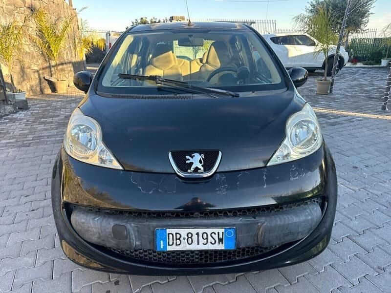 Usata Peugeot 107 68 CV (50 kW) 2006 Nero Utilitaria