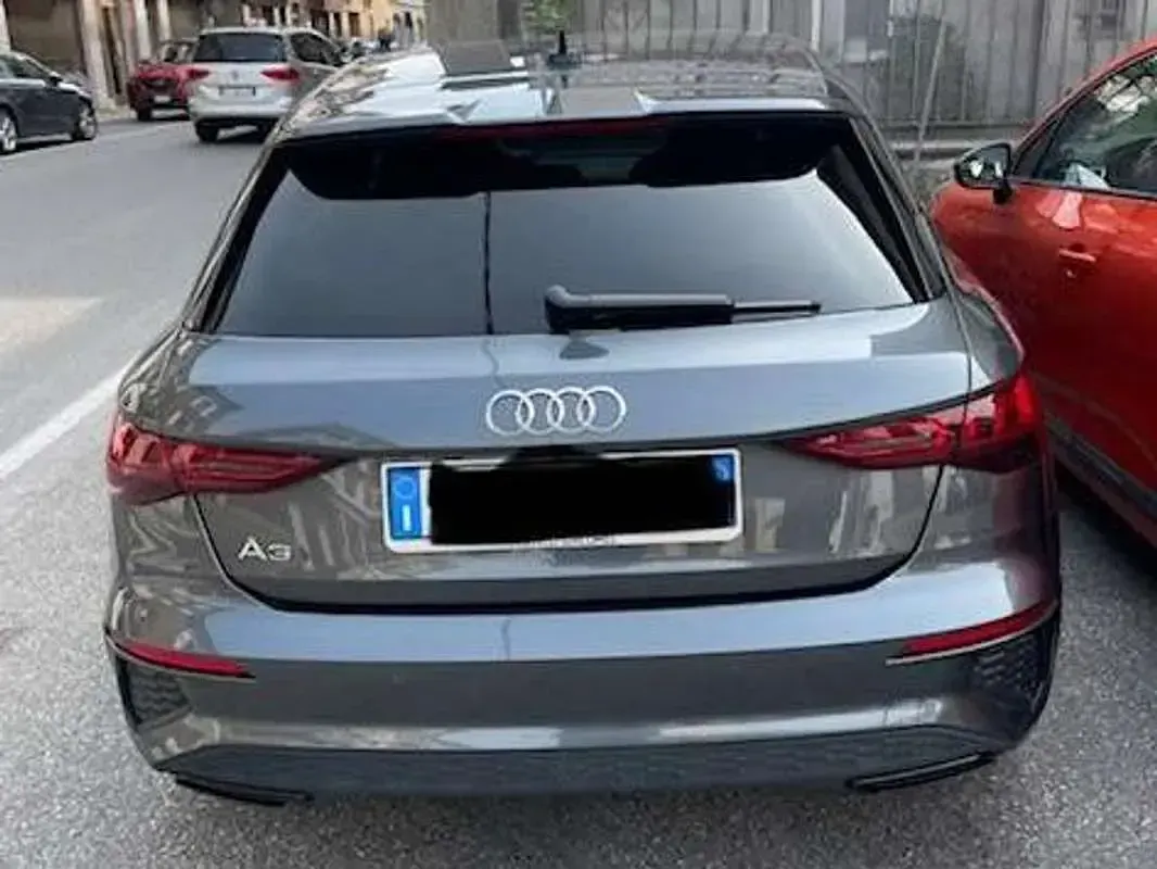 Usata Audi A3 S-Line 110 CV (80 kW) 2024 Grigio Berlina