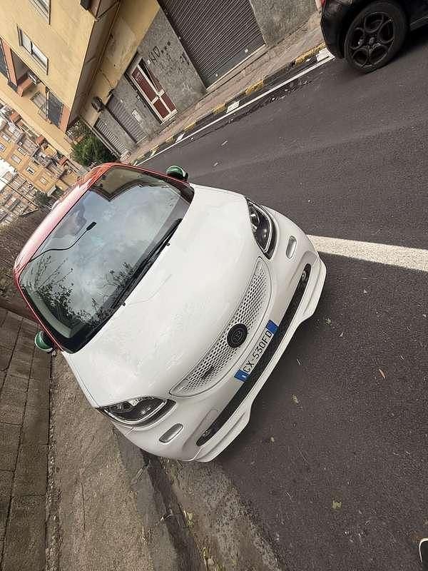 Usata Smart ForFour 90 CV (66 kW) 2016 Rosso Utilitaria