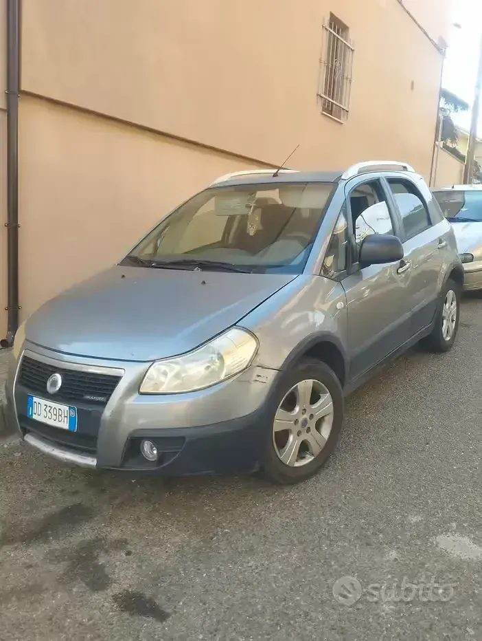 Usata Fiat Sedici 120 CV (88 kW) 2006 SUV
