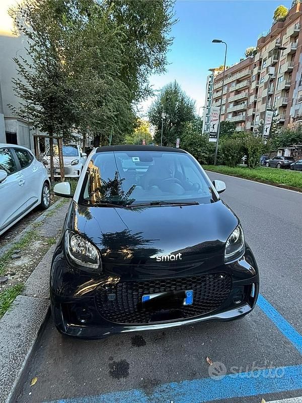 Nero Usata 2020 Smart ForTwo Electric Drive Coupé | 11.500 € - Immagine 1/4