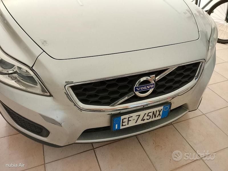 Usata Volvo C30 115 CV (84 kW) 2010 Grigio Utilitaria