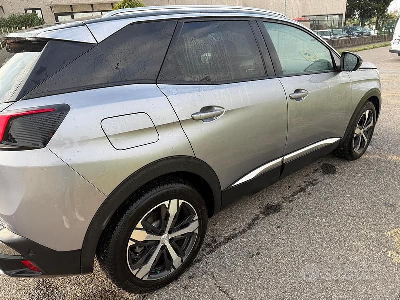 Usata Peugeot 3008 Allure 131 CV (96 kW) 2019 Grigio SUV