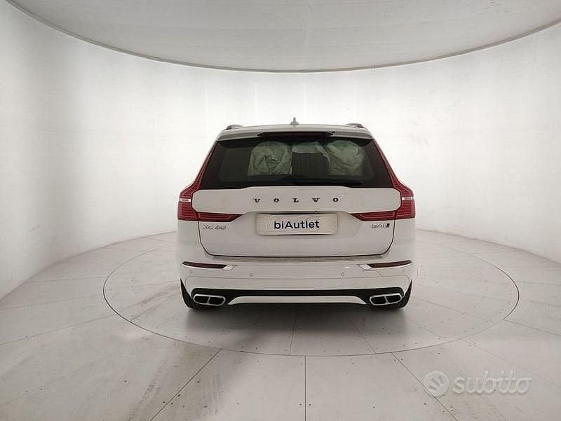 Usata Volvo XC60 R-Design 197 CV (144 kW) 2019 Bianco SUV