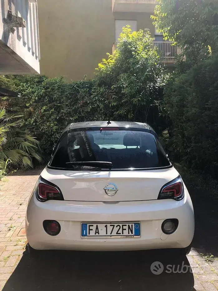 Usata Opel Adam 69 CV (50 kW) 2015 Bianco Utilitaria