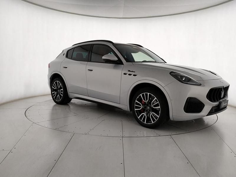Usata Maserati Grecale 330 CV (242 kW) 2023 Grigio medio SUV