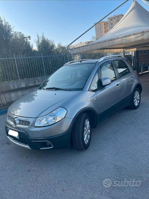 Usata Fiat Sedici 135 CV (99 kW) 2009 Grigio SUV