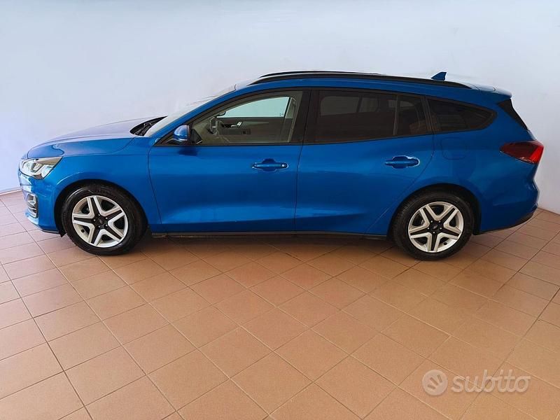 Usata Ford Focus Business Edition 120 CV (88 kW) 2022 Blu Station wagon