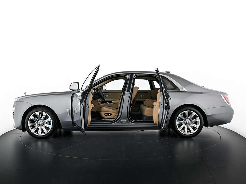 Usata Rolls Royce Ghost 571 CV (419 kW) 2023 Jubilee silver Berlina