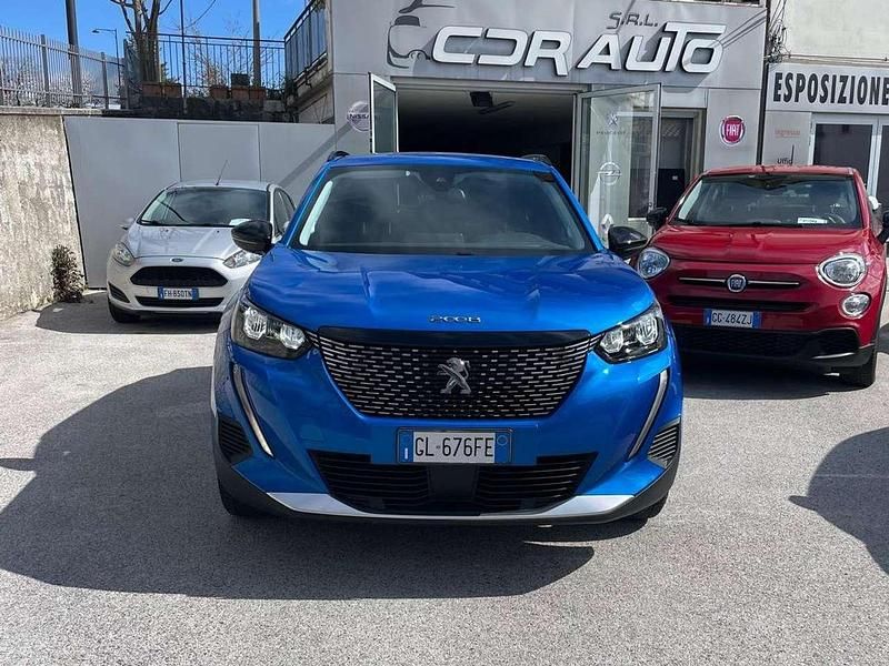 Usata Peugeot 2008 Allure 110 CV (80 kW) 2022 Blu vertigo SUV