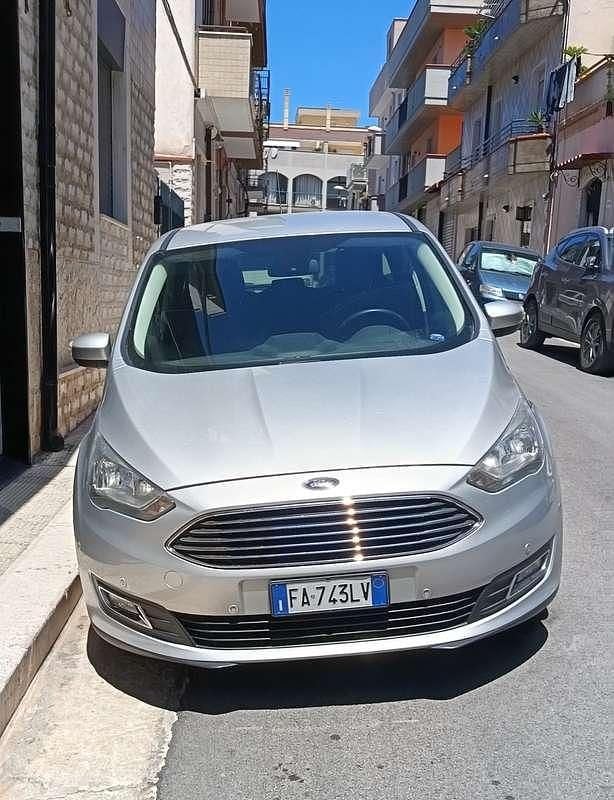 Argento Usata 2015 Ford C-MAX Titanium S Monovolume | 9000 € (Buon prezzo) - Immagine 1/4