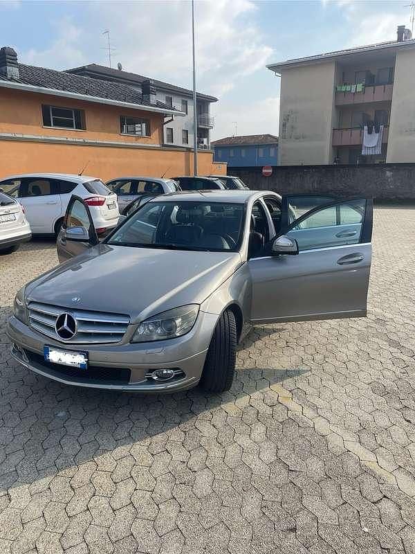 Usata Mercedes C220 Avantgarde 170 CV (125 kW) 2007 Berlina