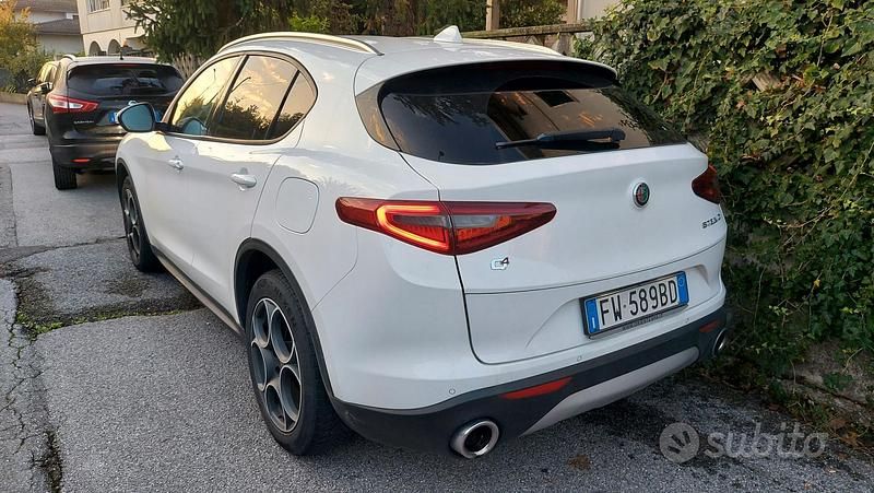 Usata Alfa Romeo Stelvio 180 CV (132 kW) 2019 Bianco SUV