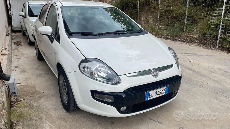 Usata Fiat Punto Evo 75 CV (55 kW) 2011 Bianco Utilitaria
