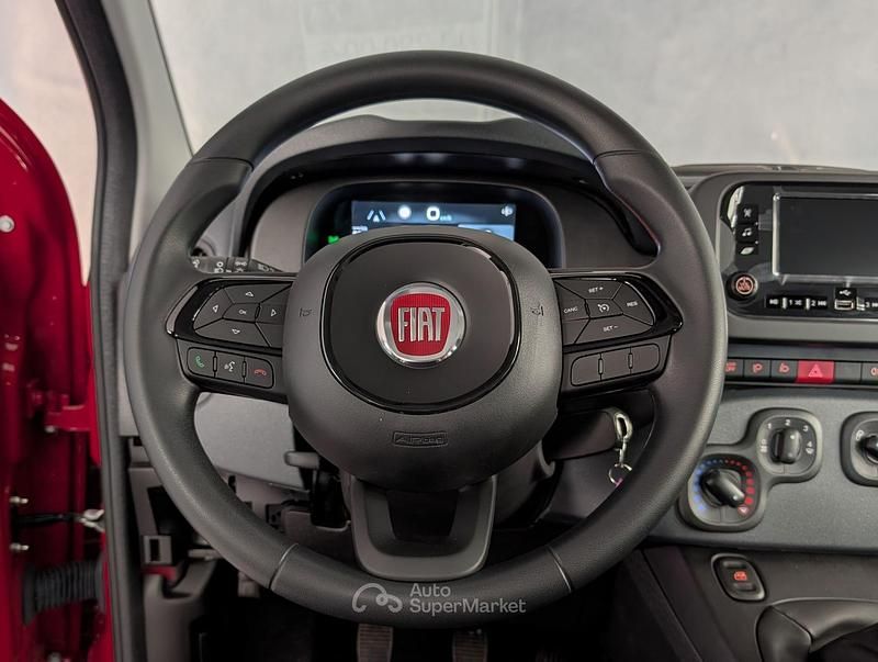 Nuova Fiat Panda Icon 94 CV (69 kW) 2025 Rosso Utilitaria