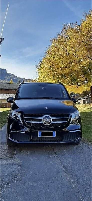 Usata Mercedes V300 239 CV (175 kW) 2021 Nero Monovolume