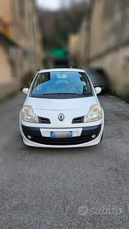 Usata Renault Modus Dynamique 75 CV (55 kW) 2010 Bianco Monovolume