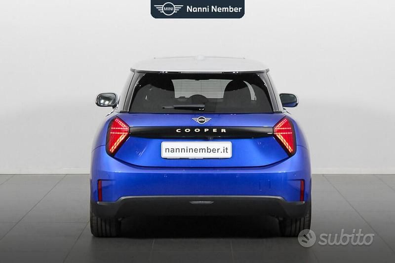 Nuova Mini Cooper Classic 135 kW (184 CV) 2025 Blu Utilitaria