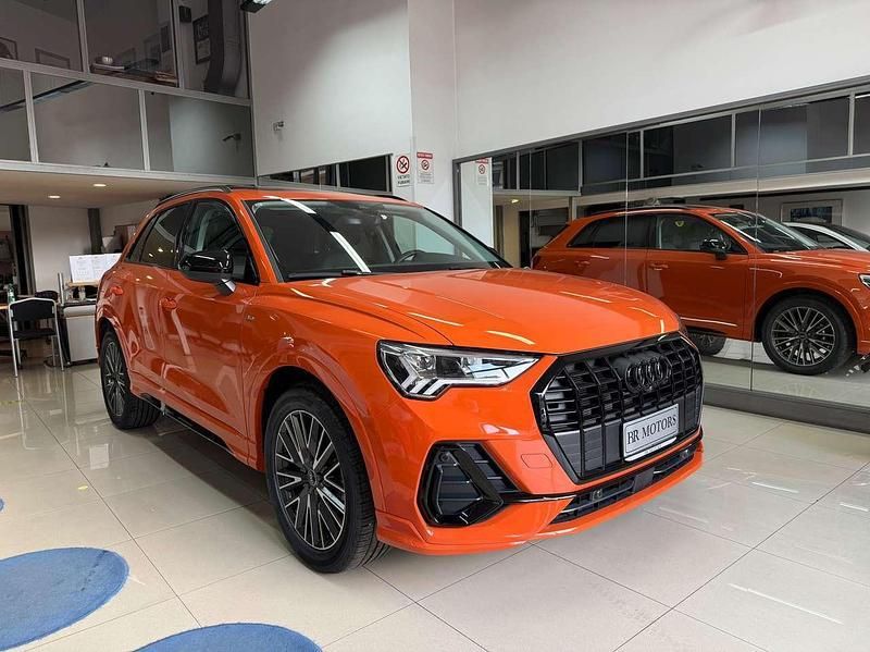 Arancione Usata 2024 Audi Q3 S-line plus SUV | 39.290 € (Ottimo prezzo) - Immagine 1/4