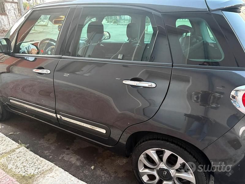 Usata Fiat 500L Lounge 85 CV (62 kW) 2015 Grigio Monovolume