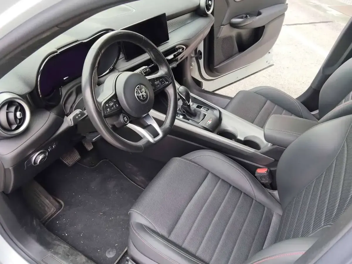 Usata Alfa Romeo Tonale Super 131 CV (96 kW) 2023 Bianco SUV