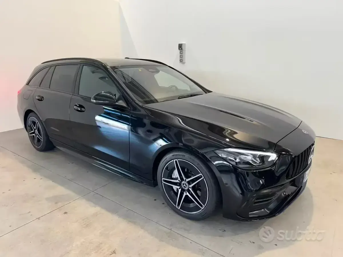 Usata Mercedes C220 Premium Plus 200 CV (147 kW) 2023 Nero Station wagon