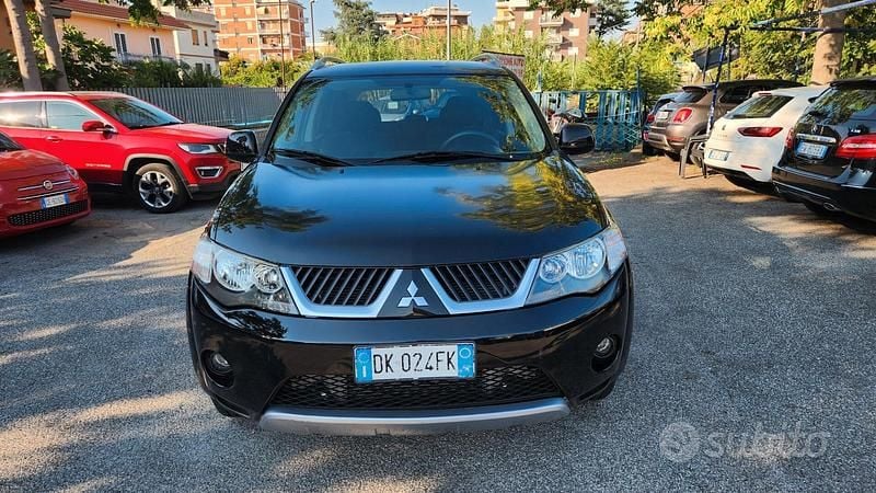 Usata Mitsubishi Outlander Intense 140 CV (102 kW) 2007 Nero SUV