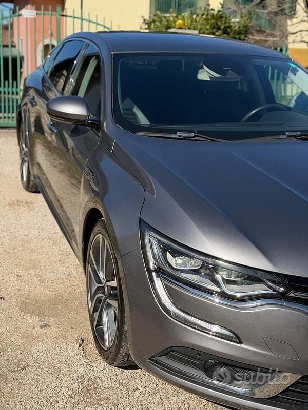 Usata Renault Talisman Intens 131 CV (96 kW) 2016 Grigio Berlina