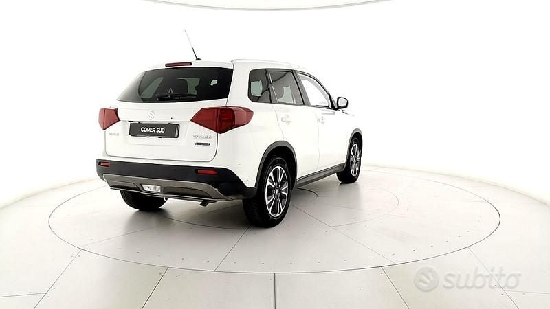 Usata Suzuki Vitara 114 CV (83 kW) 2022 Bianco SUV