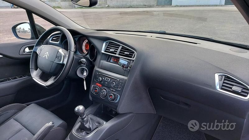 Usata Citroën C4 Exclusive 110 CV (80 kW) 2012 Nero Berlina