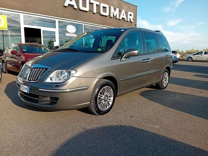 Usata Lancia Phedra Platinum 170 CV (125 kW) 2008 Beige Monovolume